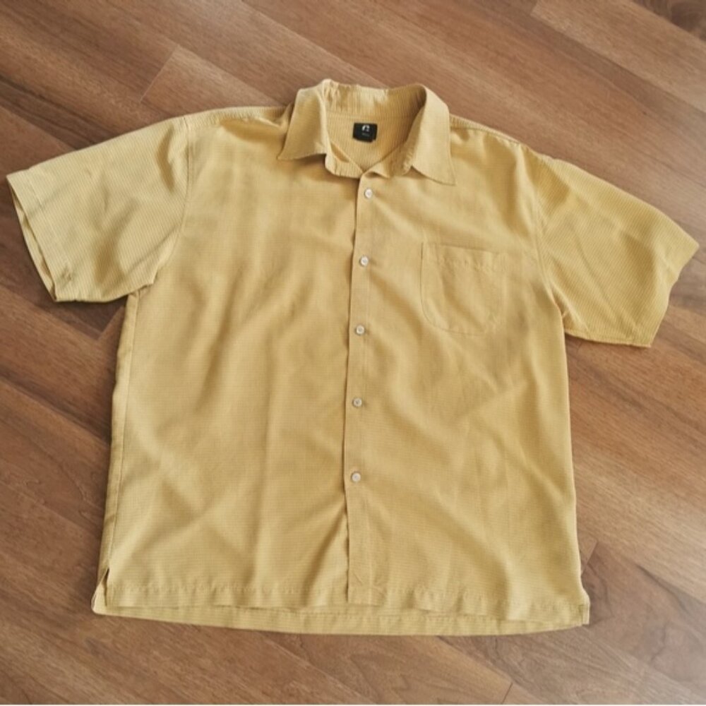 Guess short sleeve button down shirt